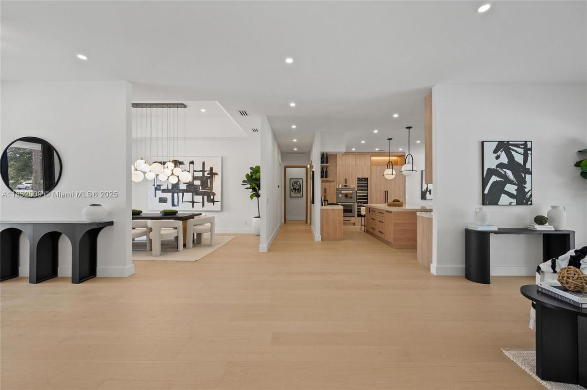 Dining room, Interior, Kitchen, Pendant Lights, Recessed Lighting, Stainless Steel Appliances, Wood Texture Flooring