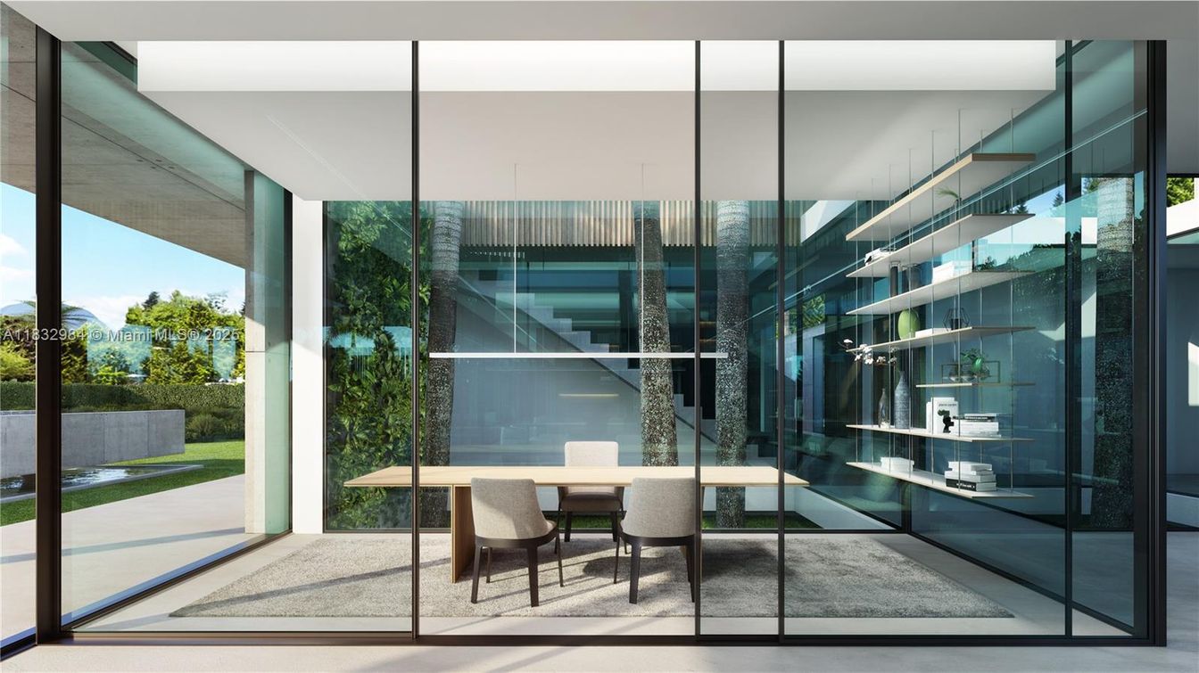Home Office, Interior