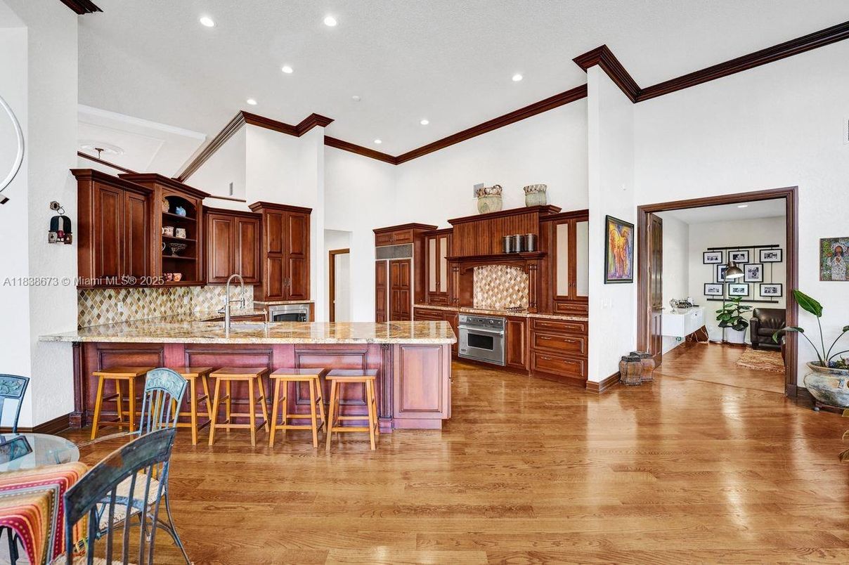 Interior, Kitchen, Recessed Lighting, Wood Texture Flooring