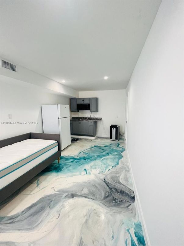 Bedroom, Interior, Kitchen, Marble, Recessed Lighting