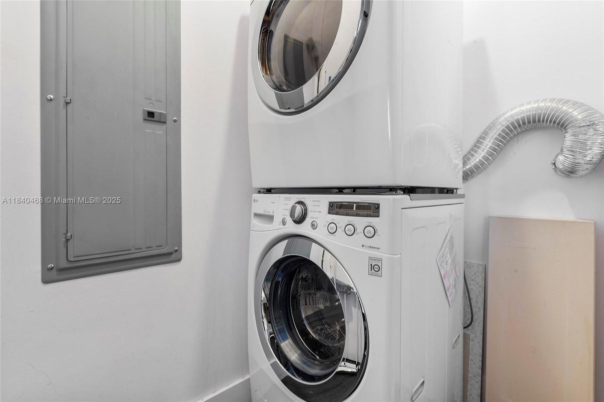 Interior, Utility Closets, Washer