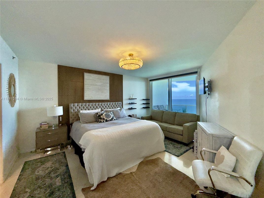 Bedroom, Interior, Water