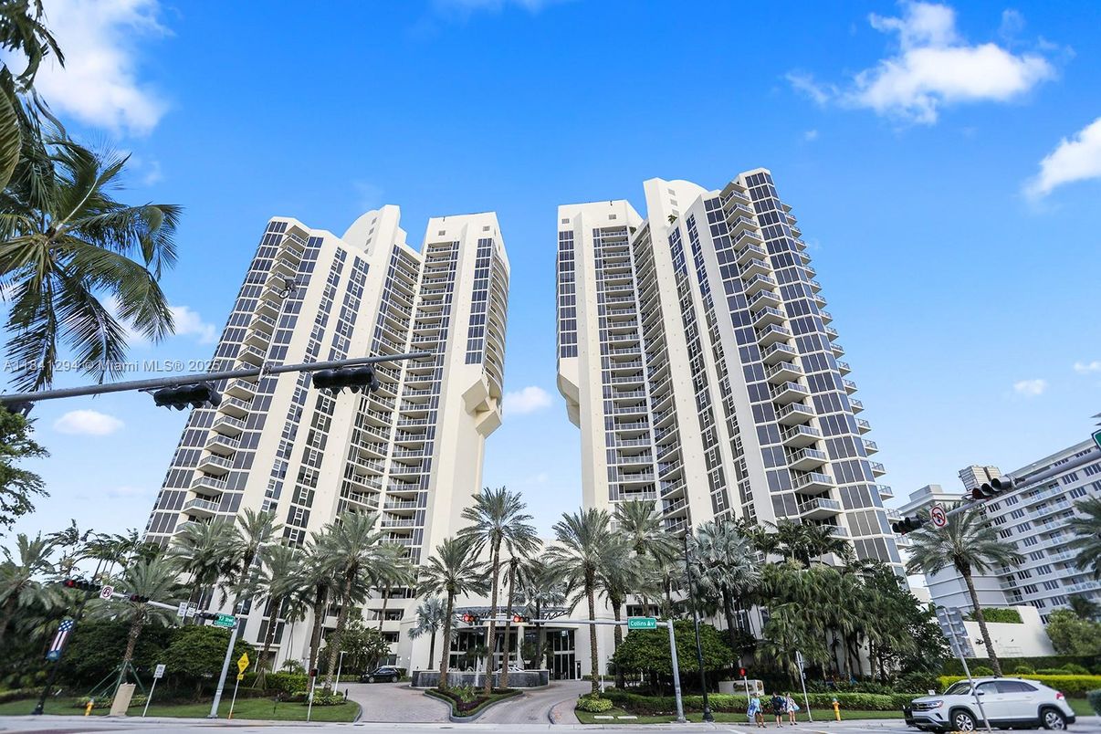 Exterior, Facade, Condo Building