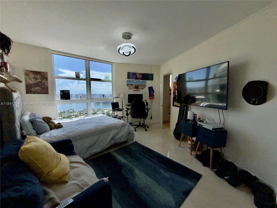 Bedroom, Home Office, Interior, Water