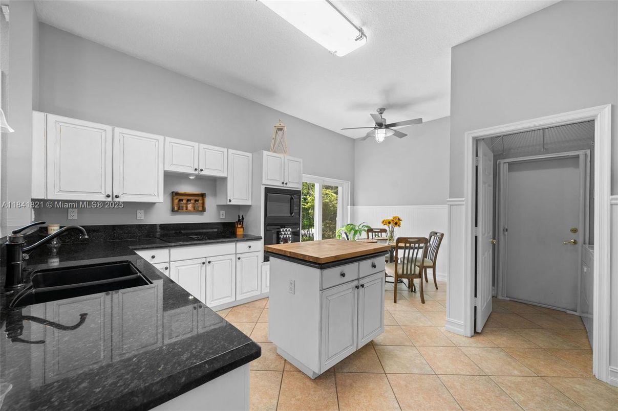 Dining room, Interior, Kitchen