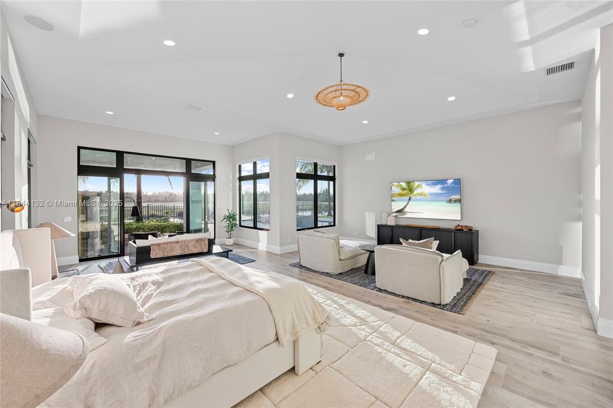 Bedroom, Interior, Pendant Lights, Recessed Lighting, Wood Texture Flooring