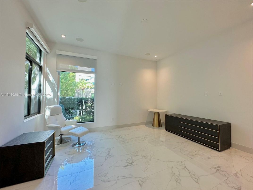 Interior, Marble, Recessed Lighting