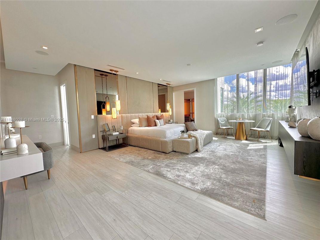 Bedroom, Interior, Pendant Lights, Recessed Lighting, Wood Texture Flooring