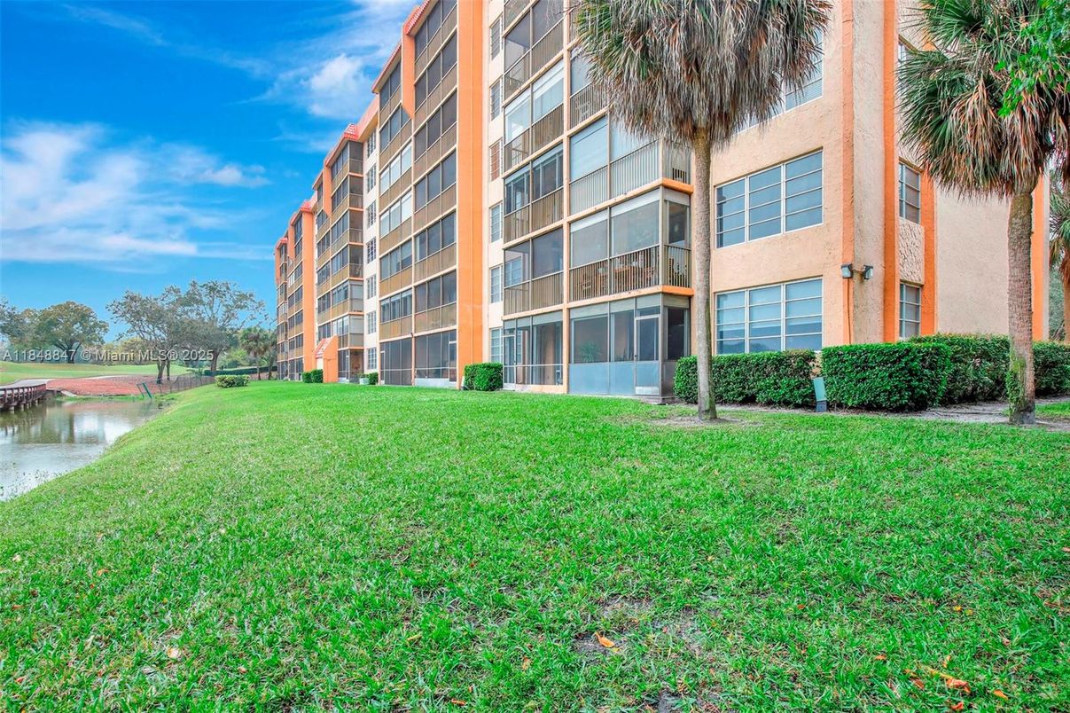 Backyard, Exterior, Water