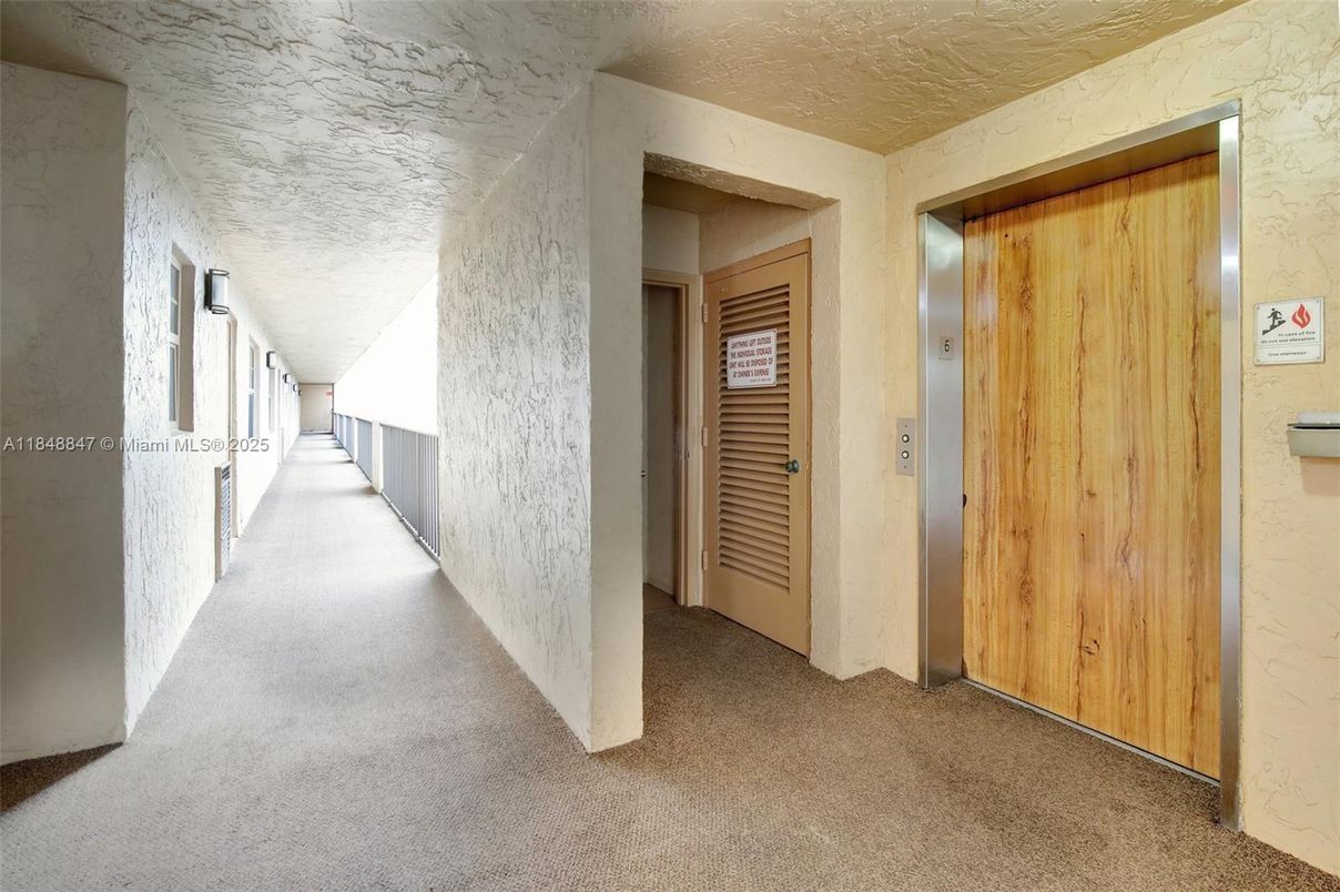 Interior, Wooden Walls