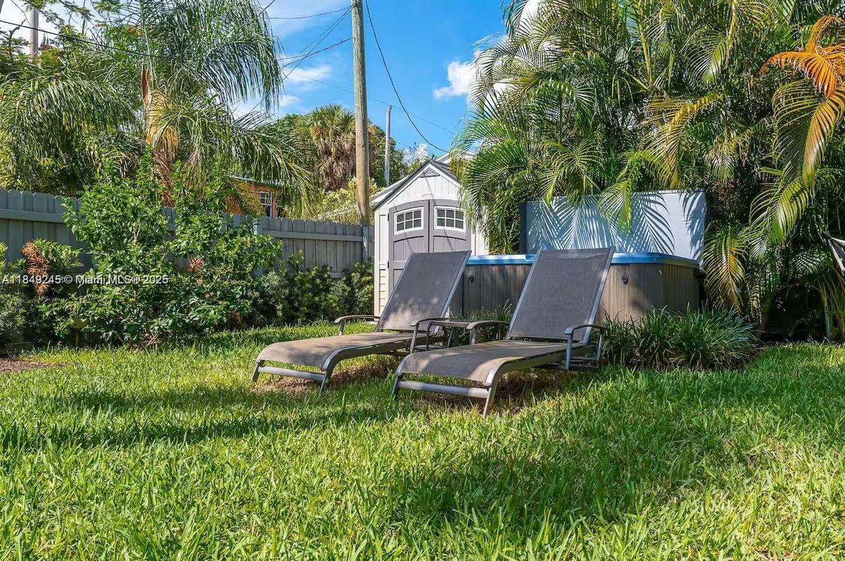 Backyard, Exterior
