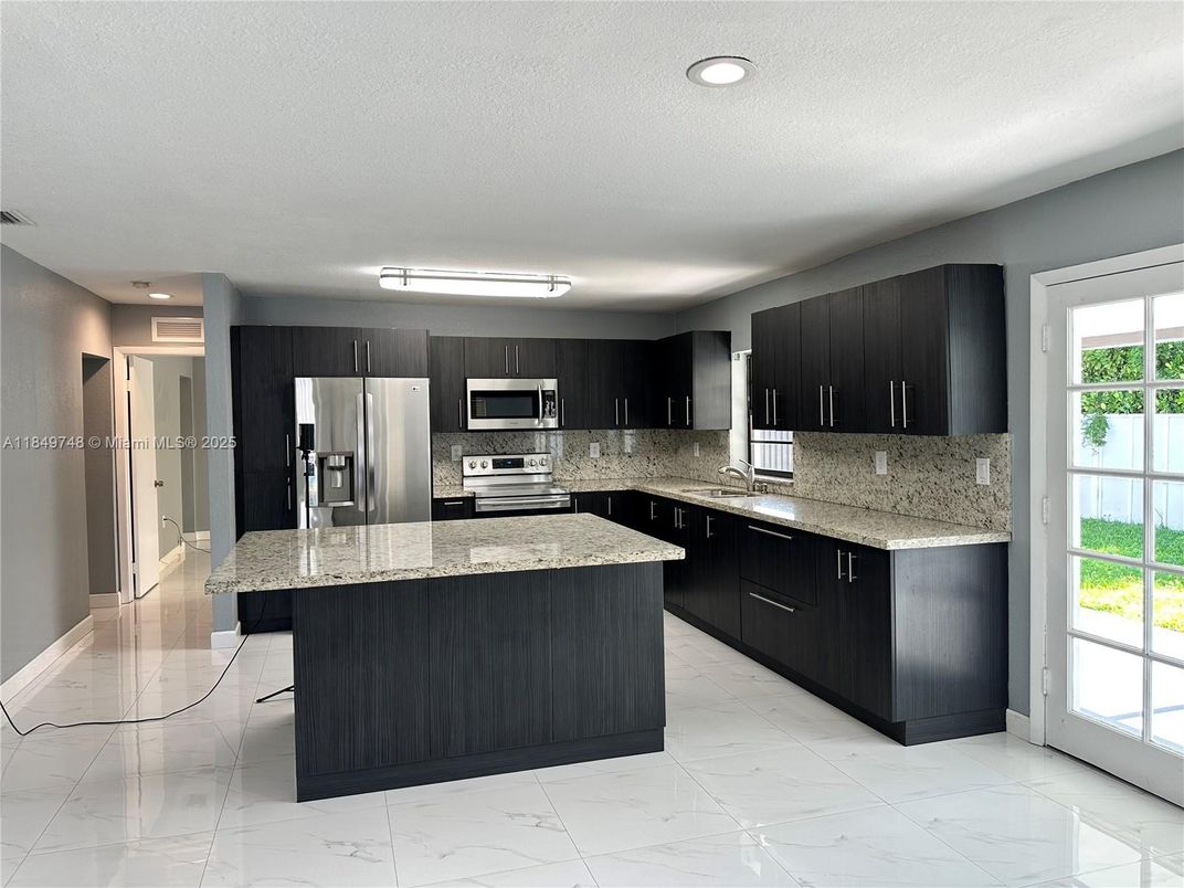 Interior, Kitchen, Marble, Recessed Lighting, Stainless Steel Appliances