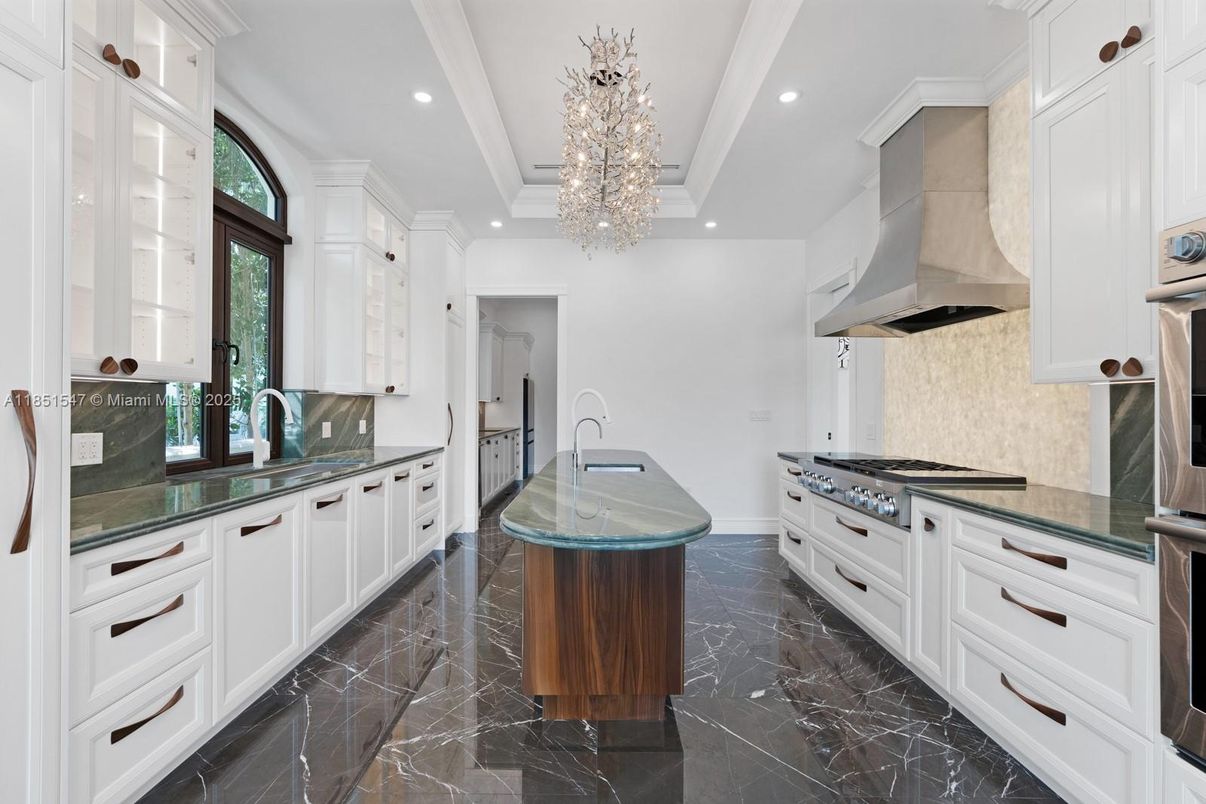 Chandelier, Interior, Kitchen, Marble, Recessed Lighting, Stainless Steel Appliances
