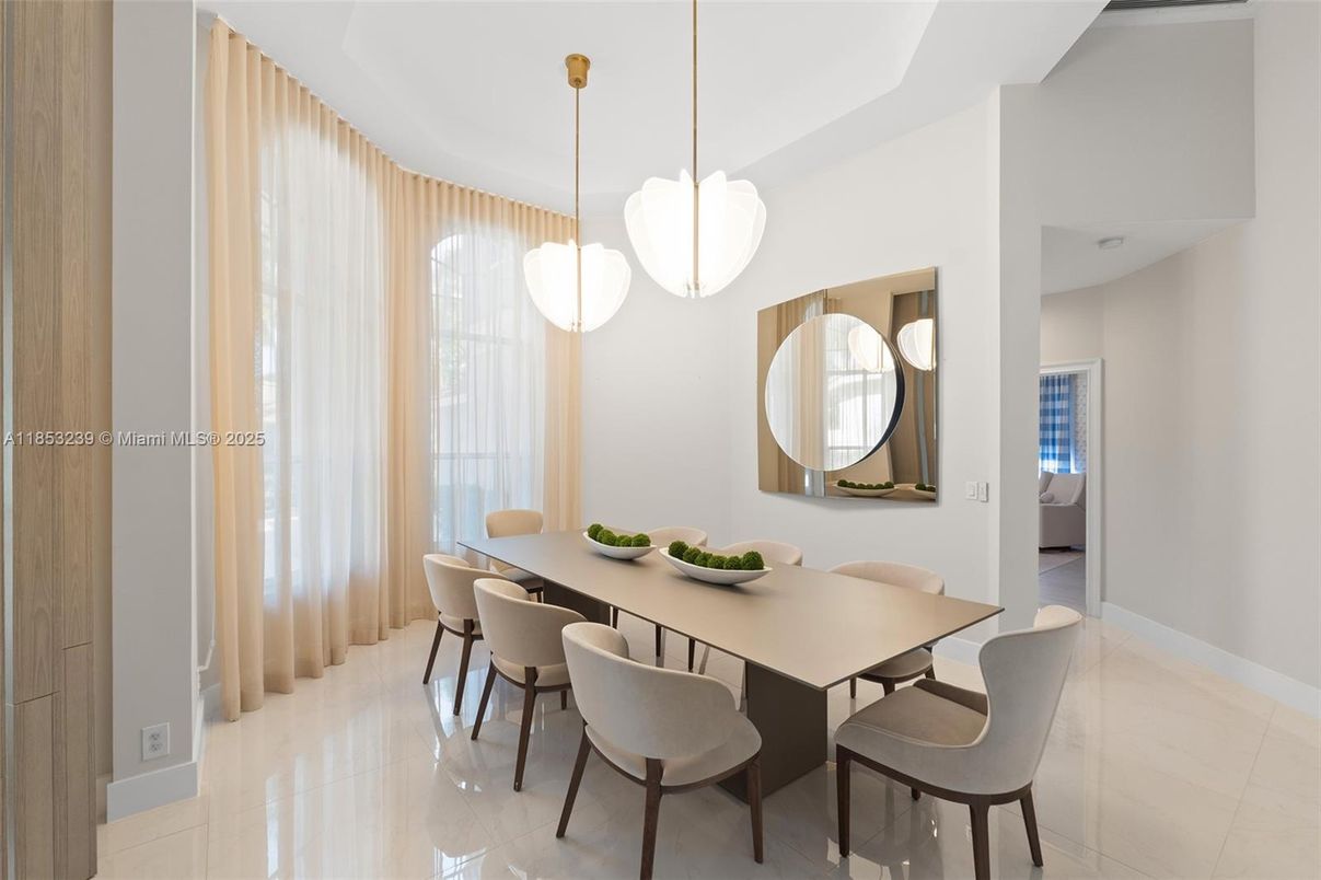 Dining room, Interior, Pendant Lights