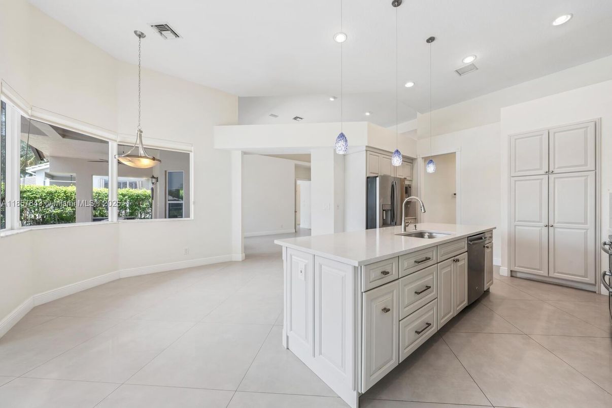Interior, Kitchen, Pendant Lights, Recessed Lighting, Stainless Steel Appliances