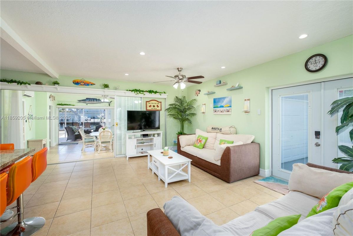 Dining room, Interior, Living room, Recessed Lighting