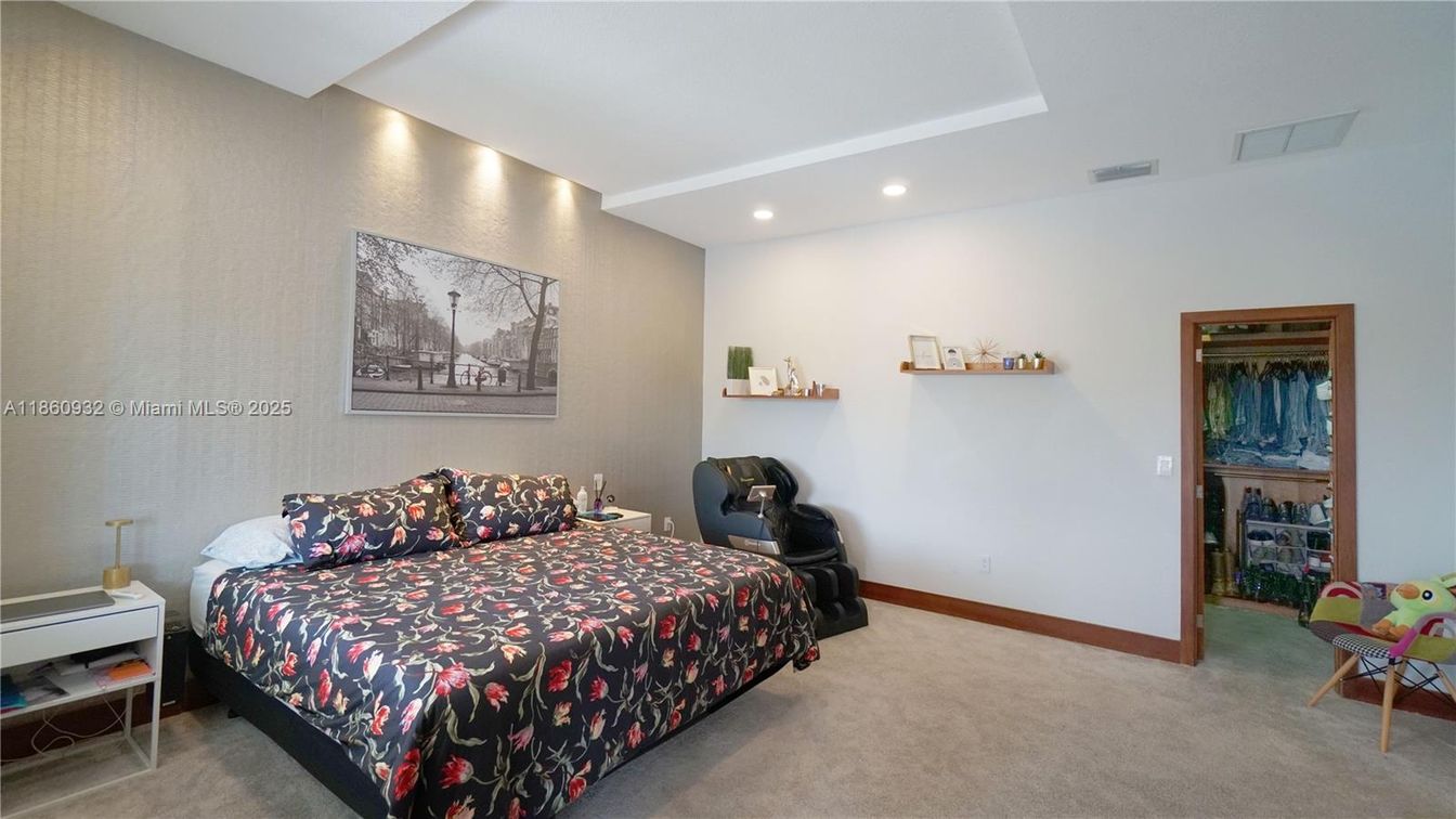 Bedroom, Interior, Recessed Lighting