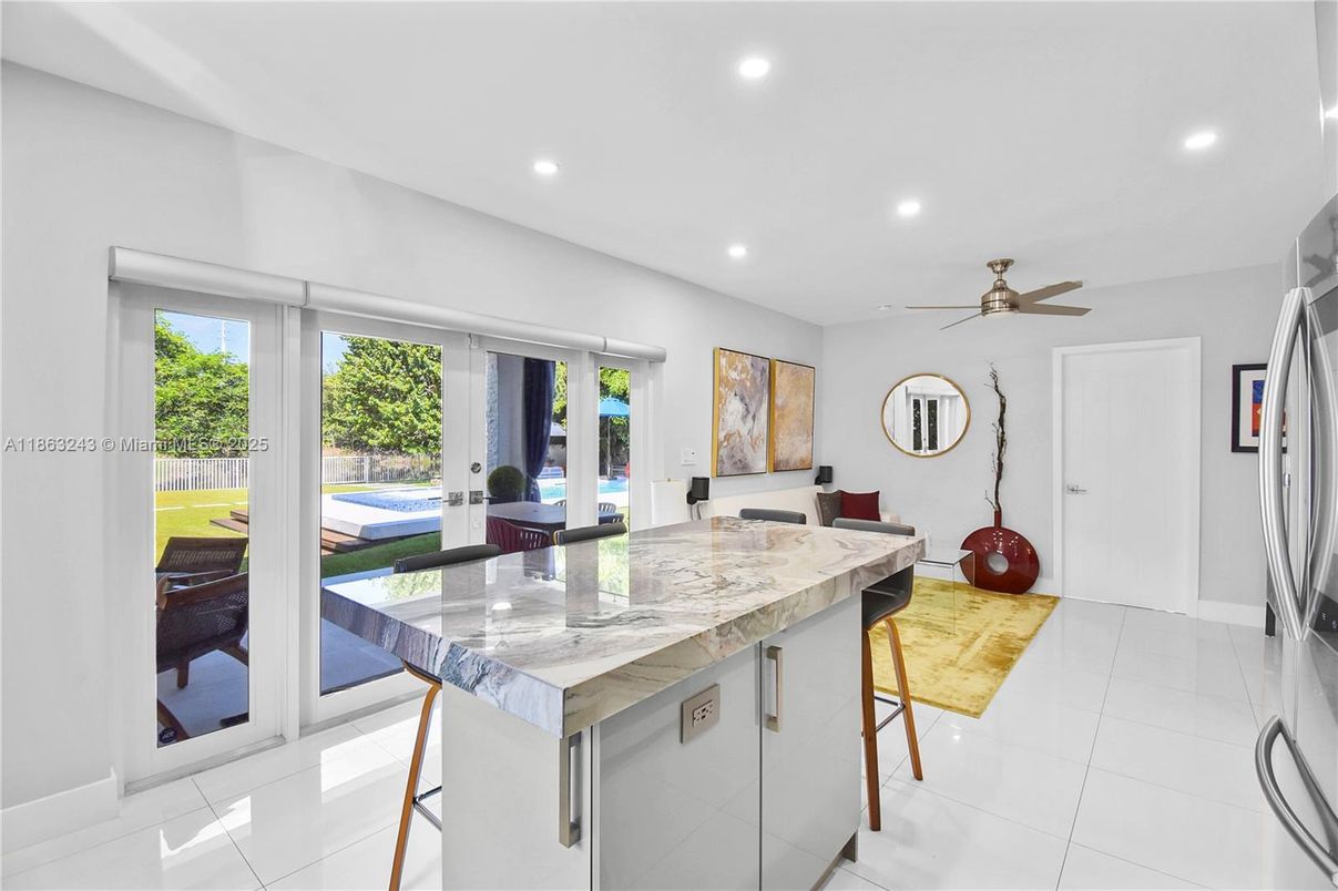 Interior, Kitchen, Recessed Lighting