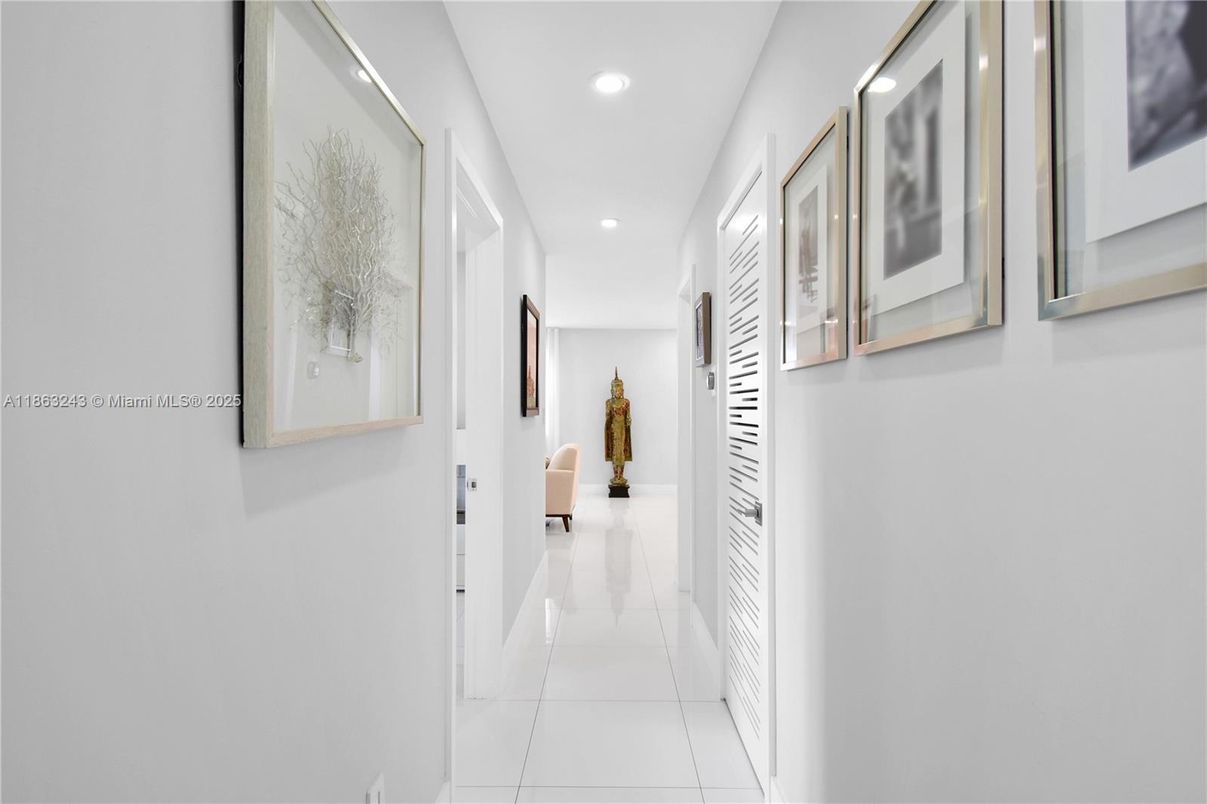 Interior, Recessed Lighting