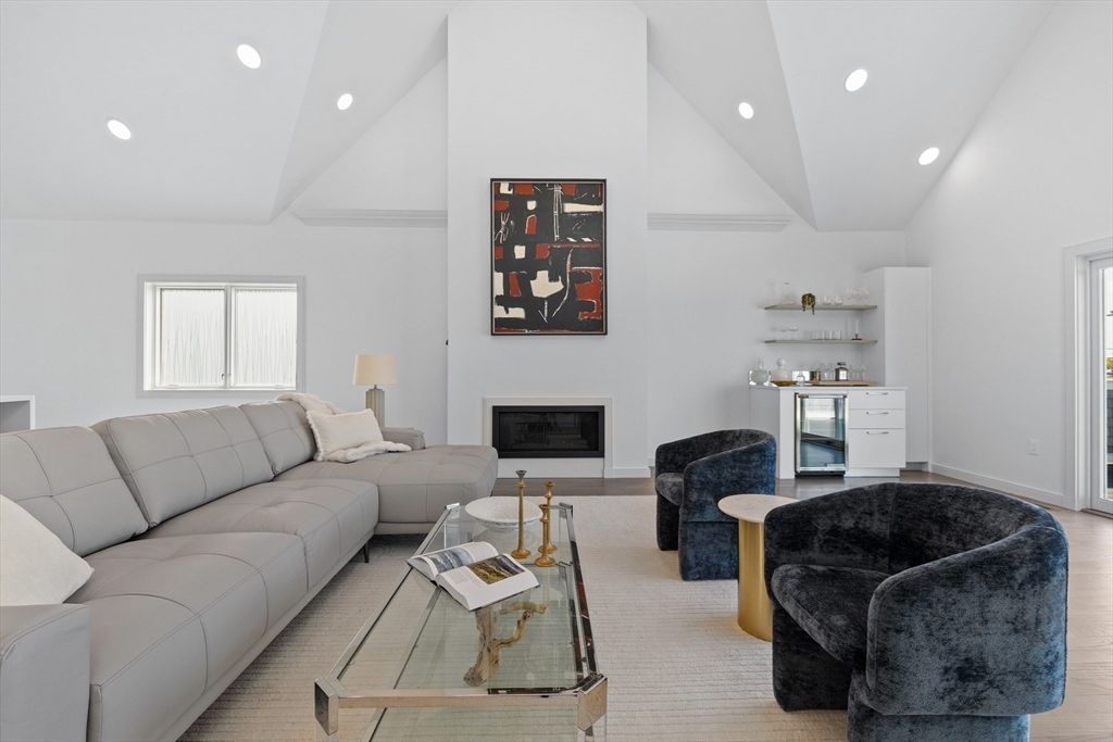 Fireplace, Interior, Living room, Recessed Lighting