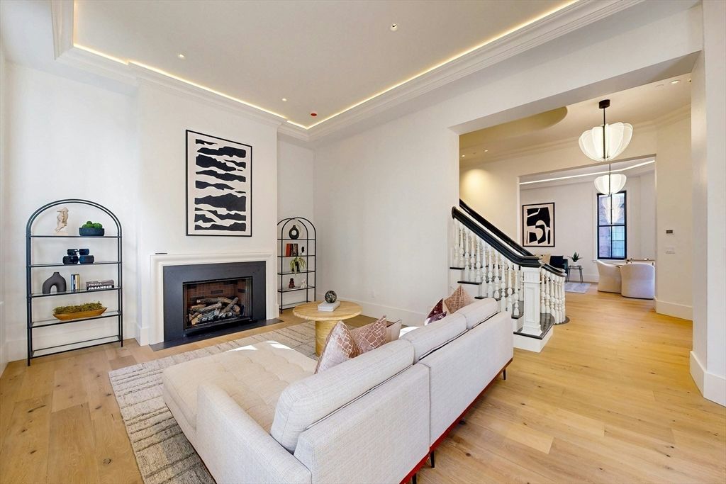 Fireplace, Interior, Living room, Pendant Lights, Recessed Lighting, Wood Texture Flooring