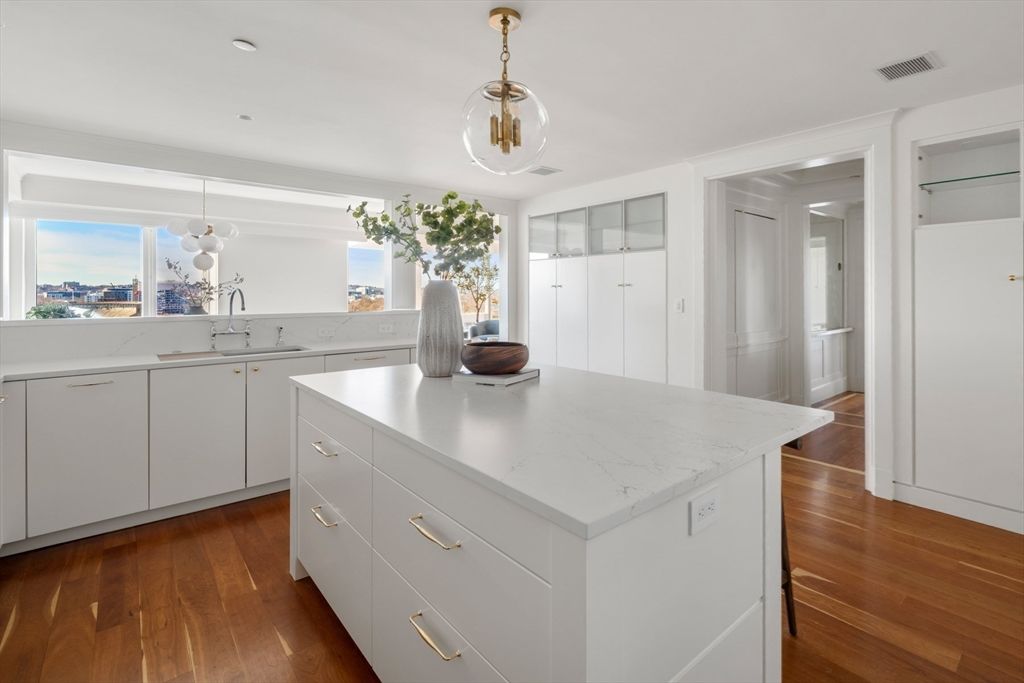 Interior, Kitchen, Pendant Lights, Recessed Lighting, Wood Texture Flooring