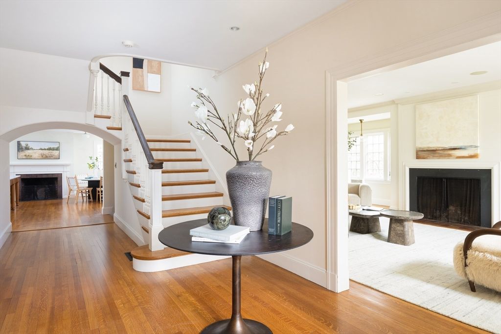 Dining room, Fireplace, Interior, Pendant Lights, Recessed Lighting, Wood Texture Flooring