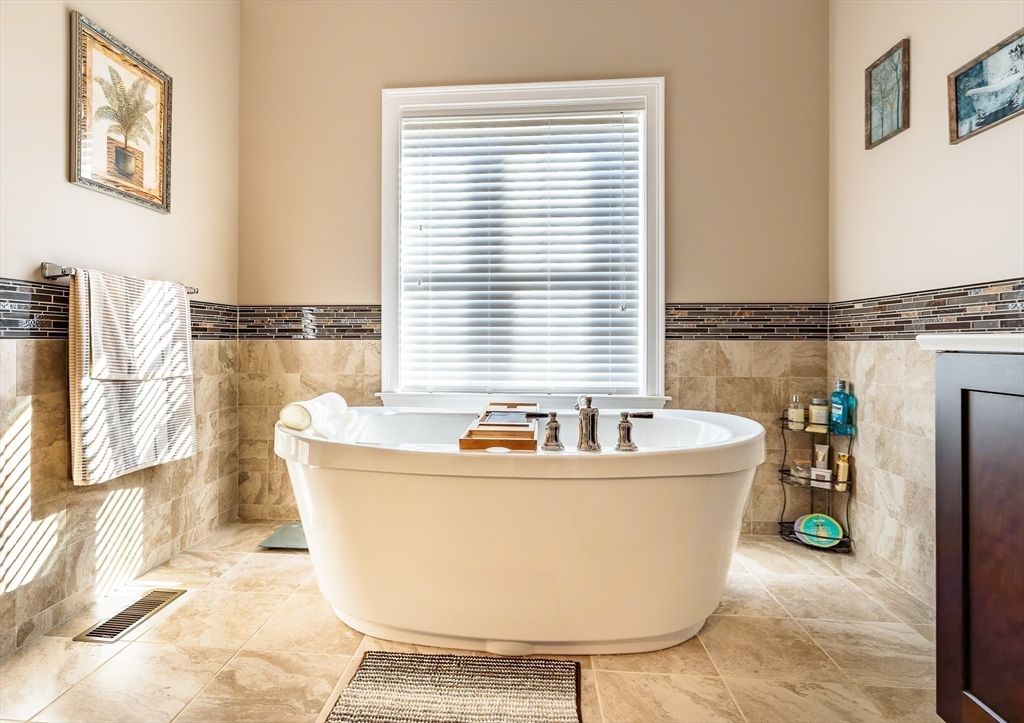 Bathroom, Free Standing Baths, Interior