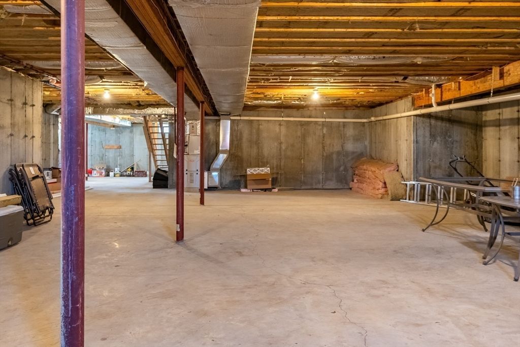 Interior, Wooden Beams