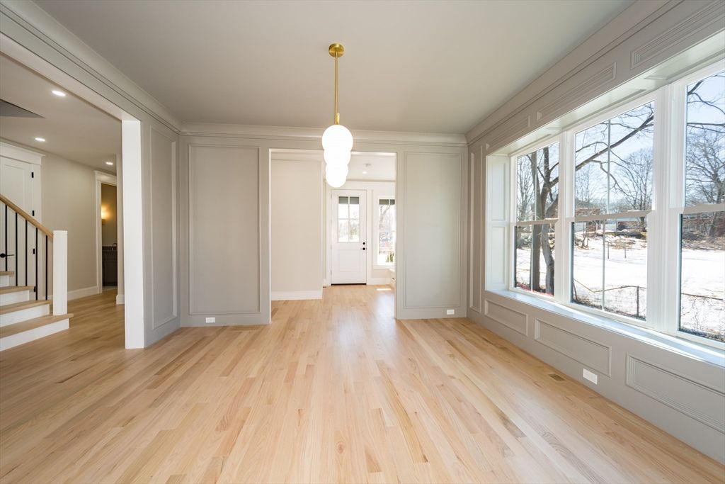 Empty room, Interior, Pendant Lights, Recessed Lighting, Wood Texture Flooring