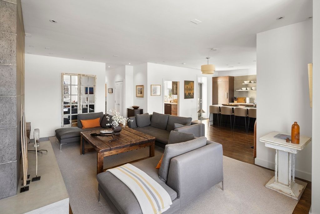 Dining room, Interior, Kitchen, Living room, Pendant Lights, Recessed Lighting, Wood Texture Flooring