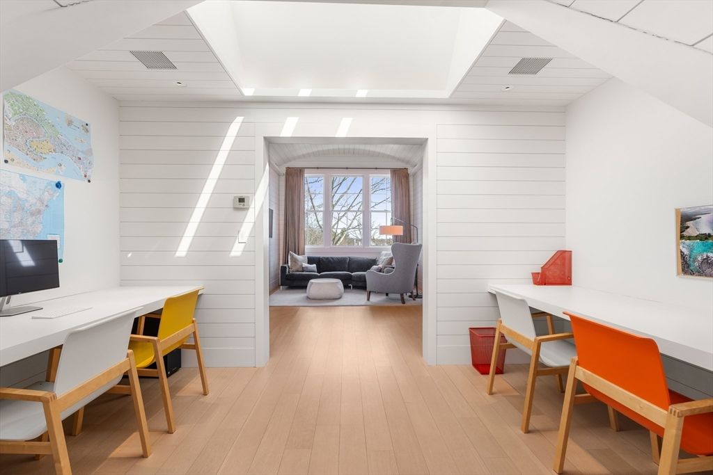 Dining room, Interior, Living room, Recessed Lighting, Wood Texture Flooring