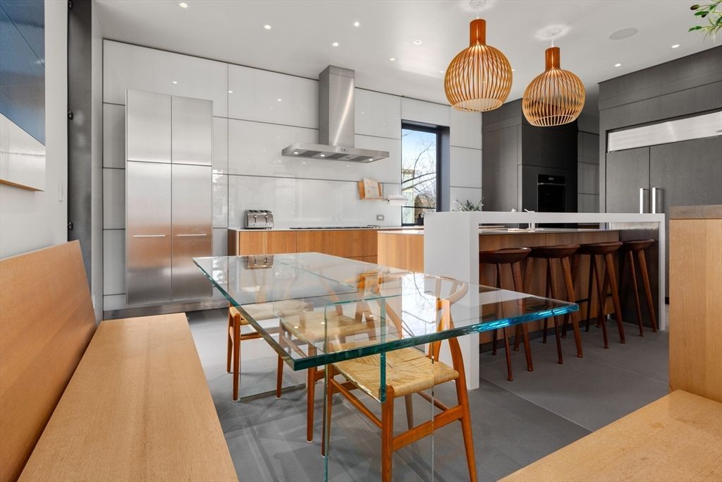Dining room, Interior, Kitchen, Pendant Lights, Recessed Lighting, Stainless Steel Appliances