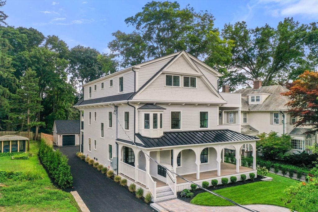 Backyard, Exterior, Facade, Queen Anne Victorian