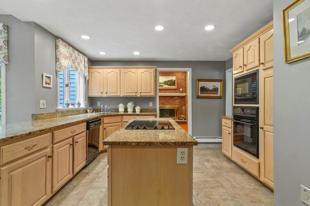 Interior, Kitchen, Recessed Lighting