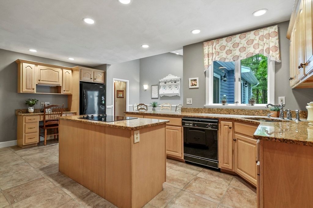 Interior, Kitchen, Recessed Lighting