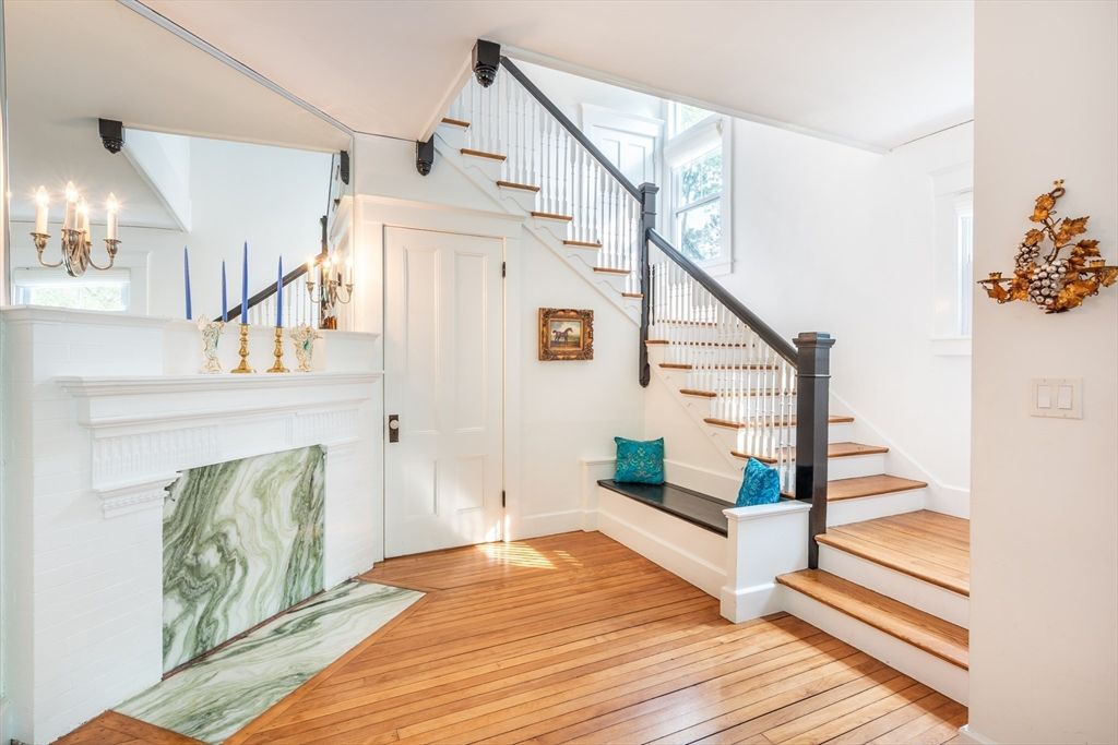 Chandelier, Fireplace, Interior, Wood Texture Flooring