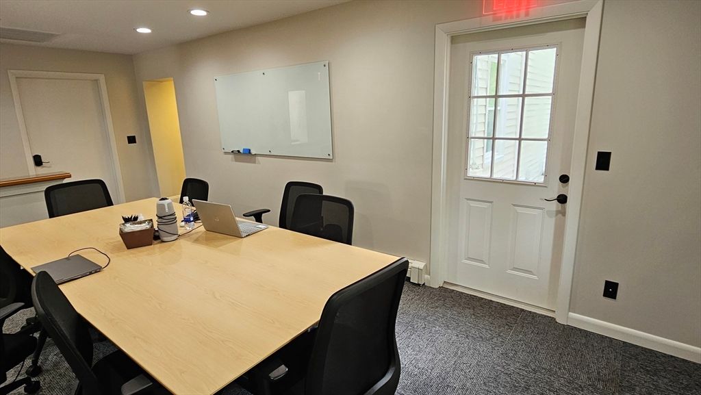 Dining room, Interior, Recessed Lighting