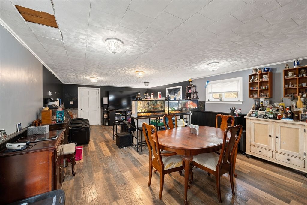 Dining room, Interior, Wood Texture Flooring