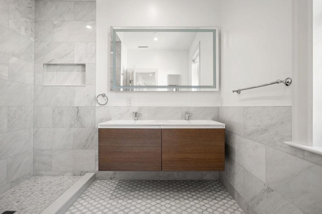 Bathroom, Interior, Marble Walls, Recessed Lighting