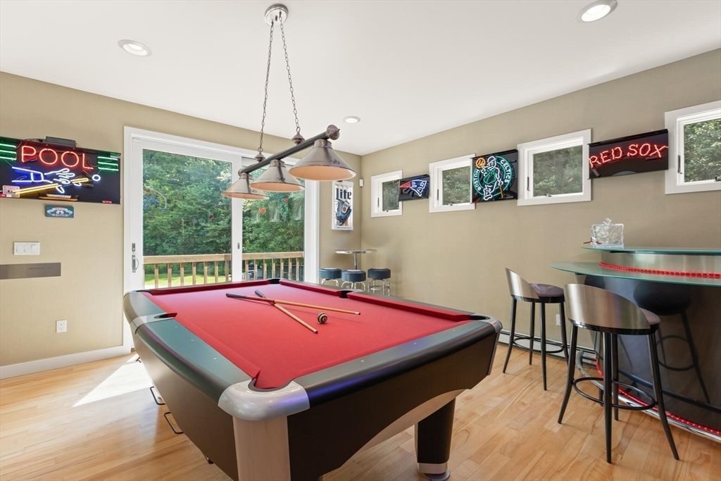 Billiard Table, Game Room, Interior, Pendant Lights, Recessed Lighting, Wood Texture Flooring