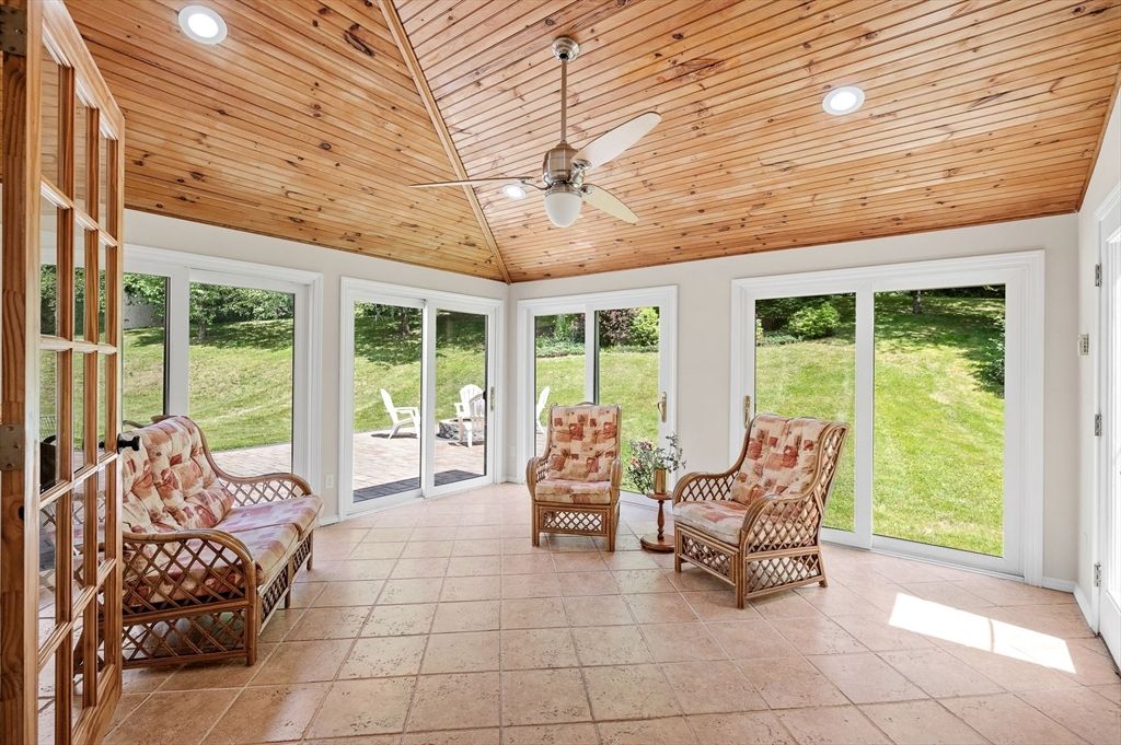 Interior, Recessed Lighting, Sun Room, Wooden Ceilings