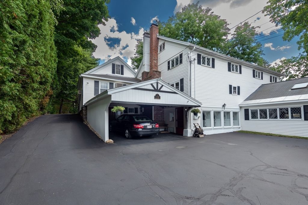 Detached Garage, Exterior