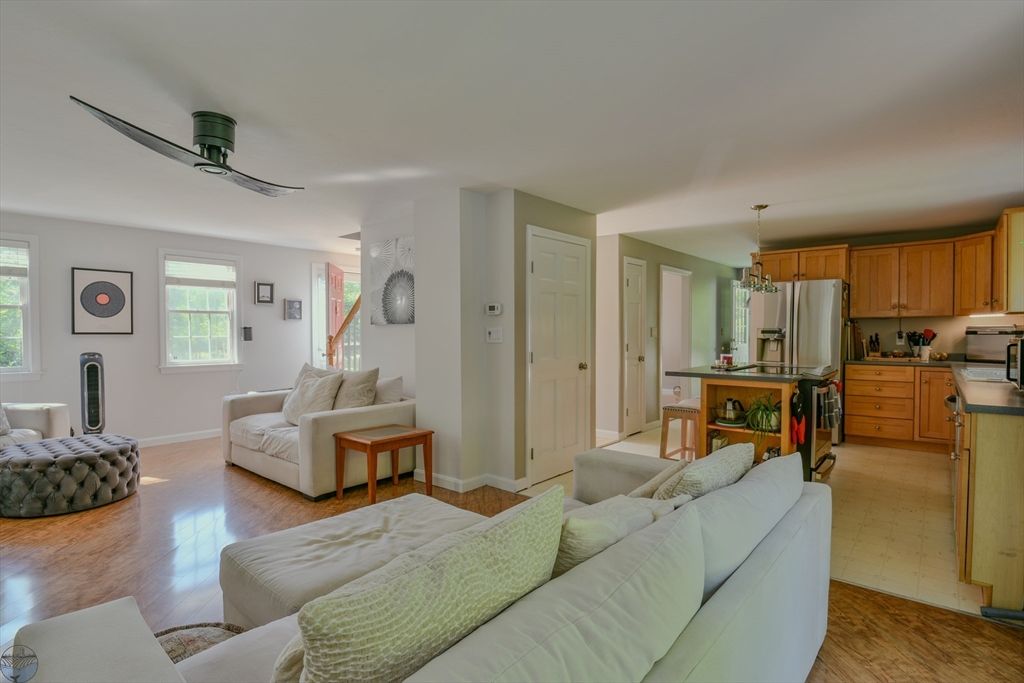Chandelier, Interior, Kitchen, Living room, Stainless Steel Appliances, Wood Texture Flooring