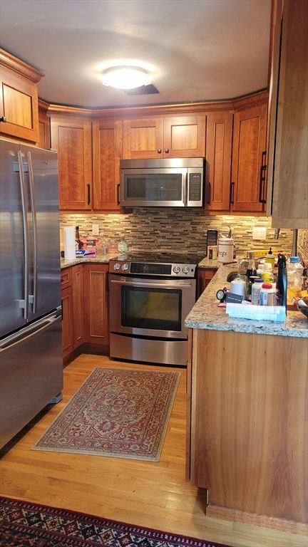 Interior, Kitchen, Stainless Steel Appliances, Wood Texture Flooring
