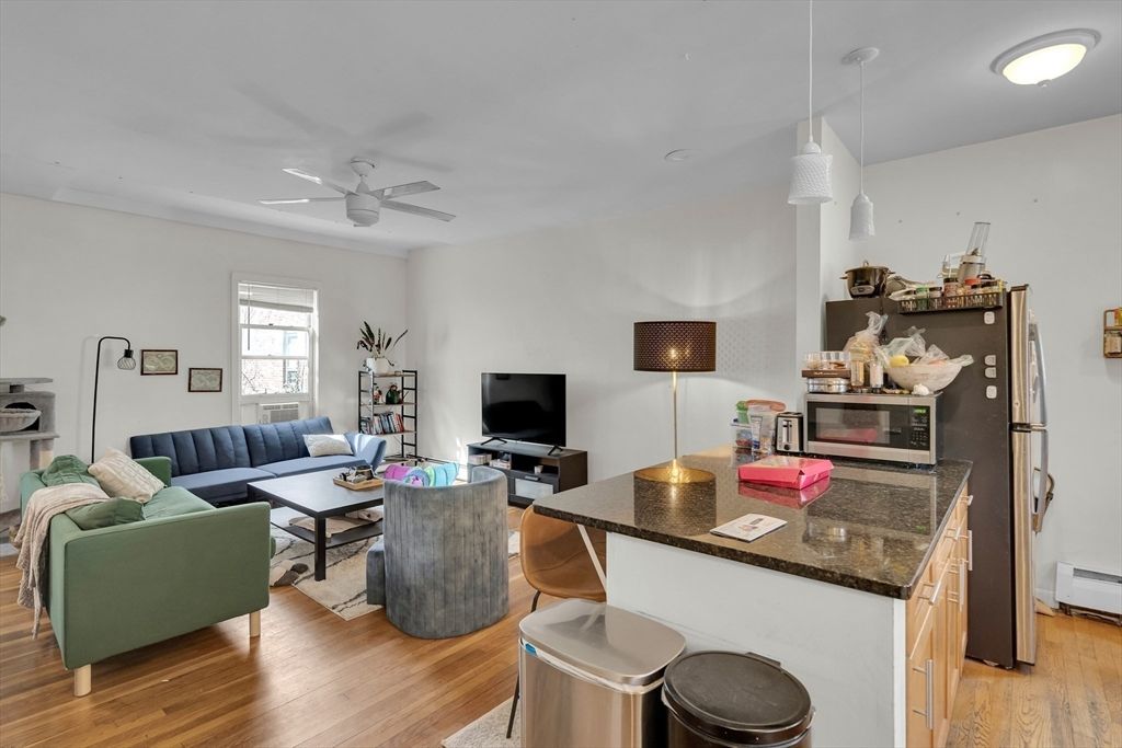 Interior, Living room, Pendant Lights, Wood Texture Flooring