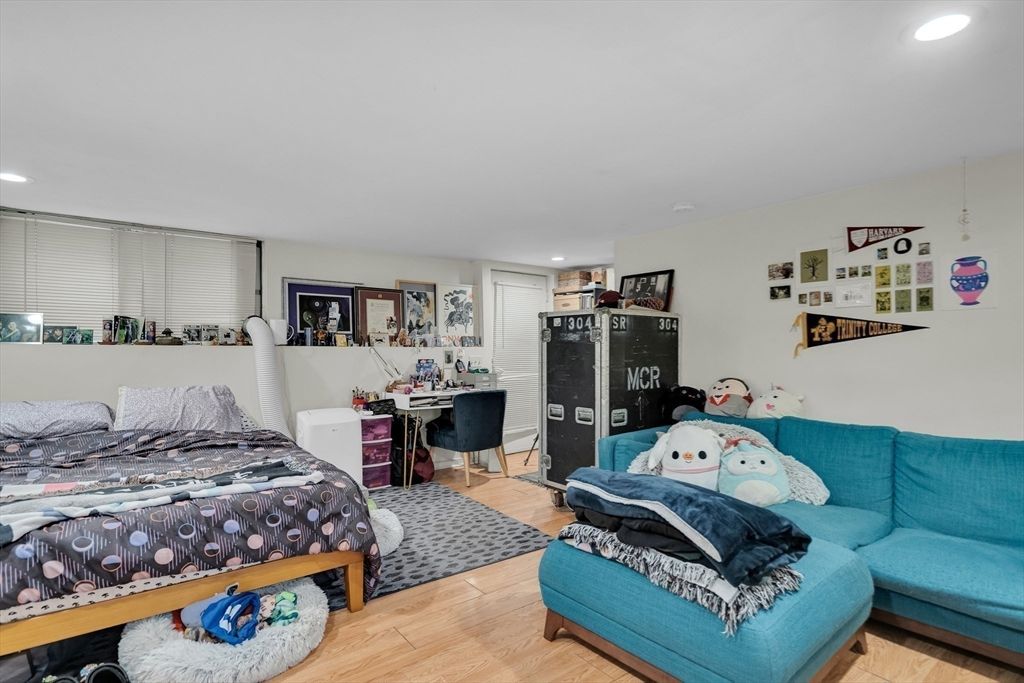 Bedroom, Home Office, Interior, Recessed Lighting, Wood Texture Flooring