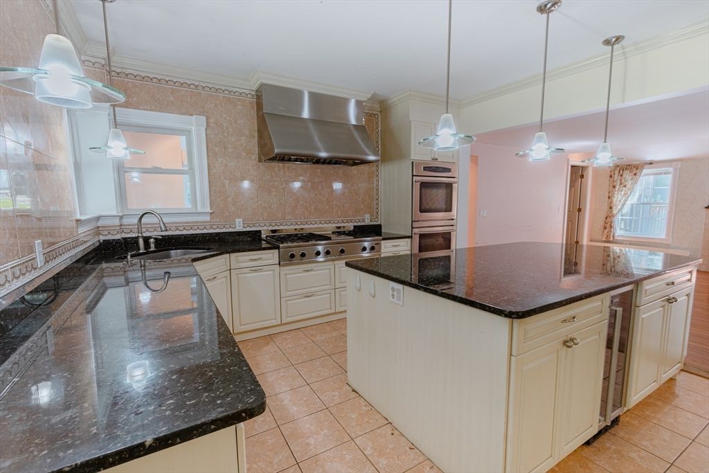 Interior, Kitchen, Pendant Lights, Stainless Steel Appliances
