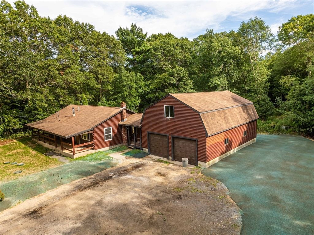 Exterior, Drone