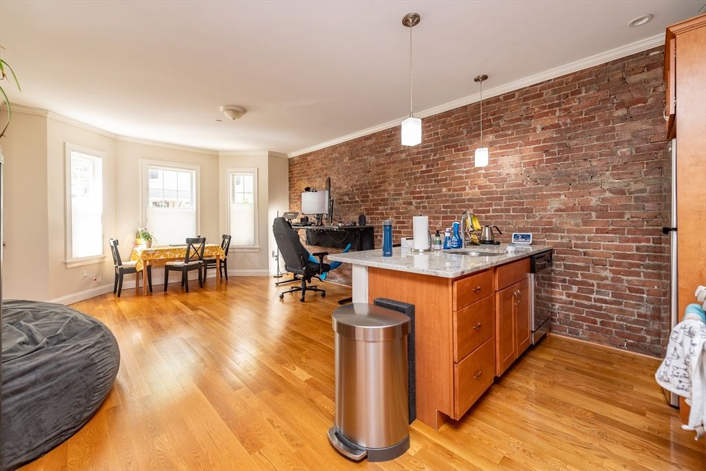 Dining room, Interior, Pendant Lights, Stone Walls, Wood Texture Flooring